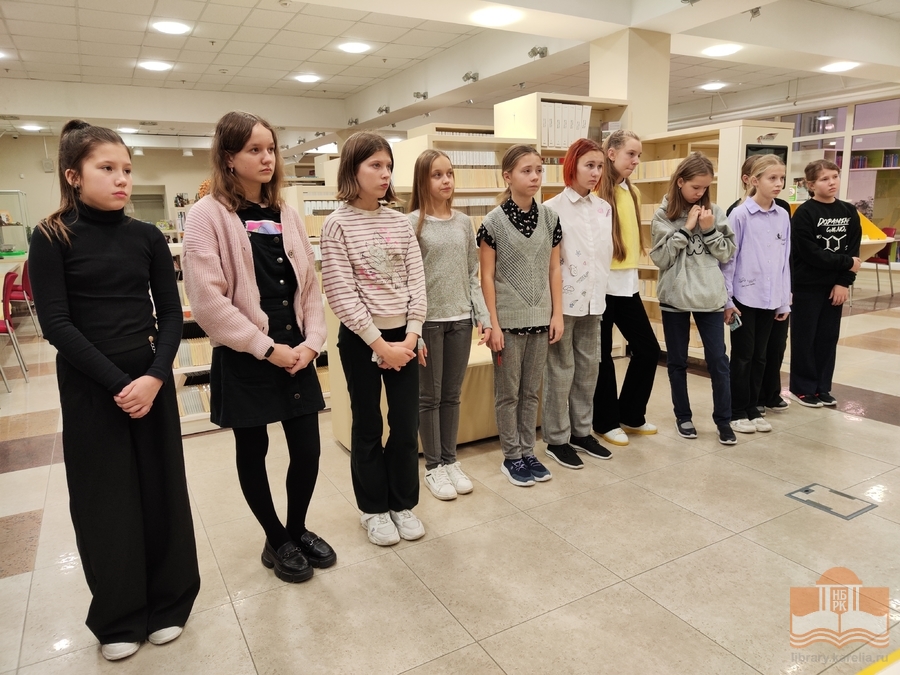 Экскурсия по Национальной библиотеке Карелии для шестиклассников петрозаводской школы №55