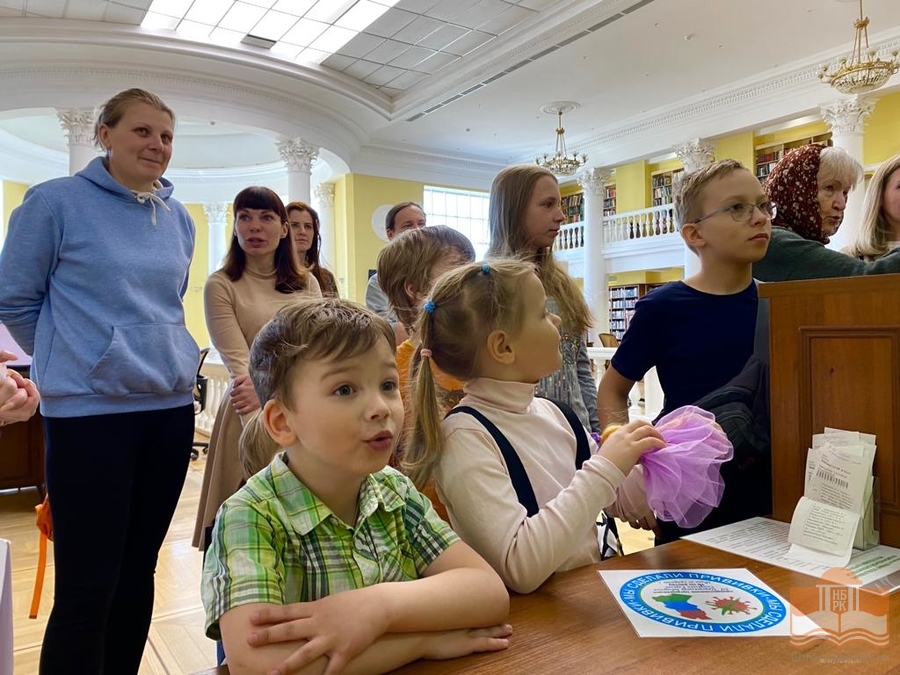 Экскурсия для «Молодежного центра “Смена”»