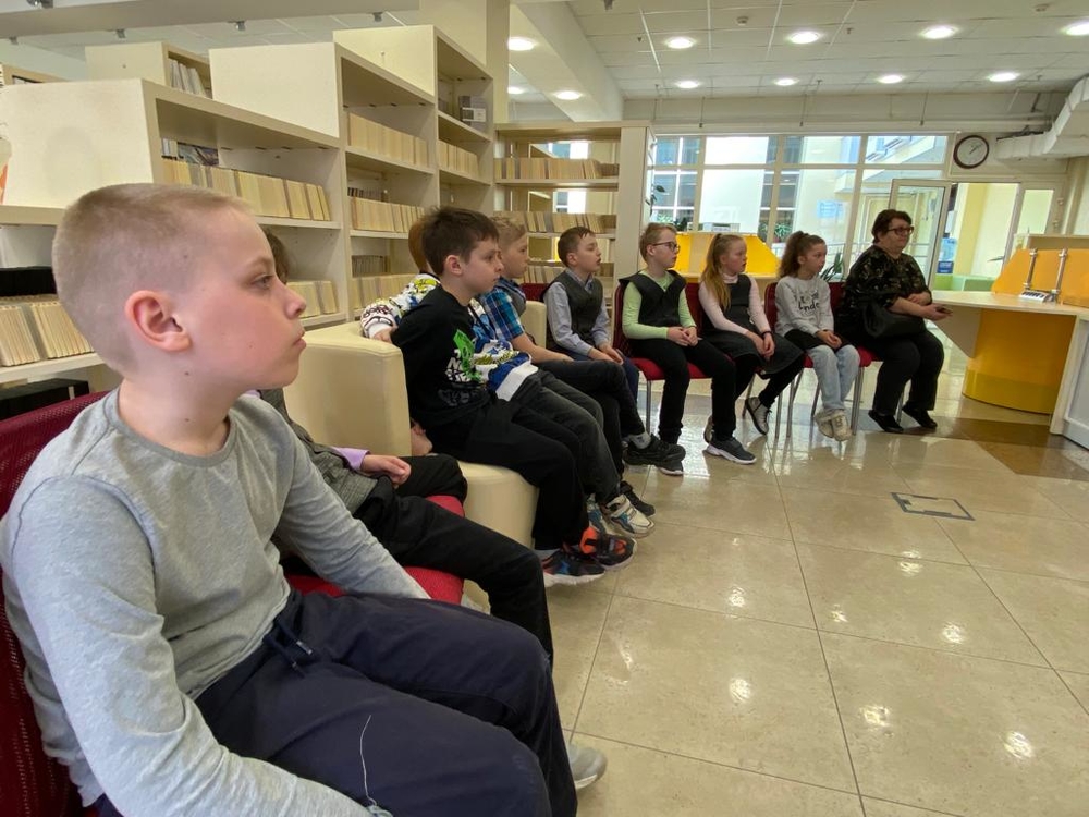 Экскурсия «В огромном океане книг»