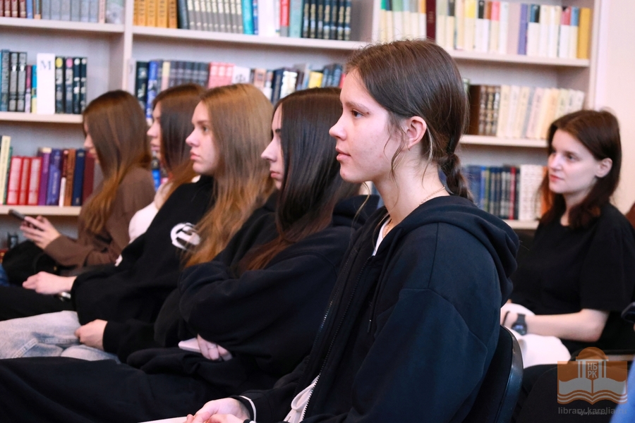 «Литературный четверг»: «Где заканчивается перевод и начинается творчество?»