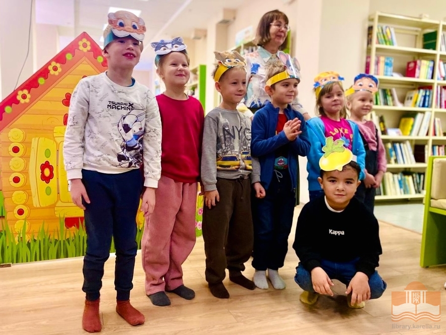 Участники просветительской программы «Что у Осени в лукошке»